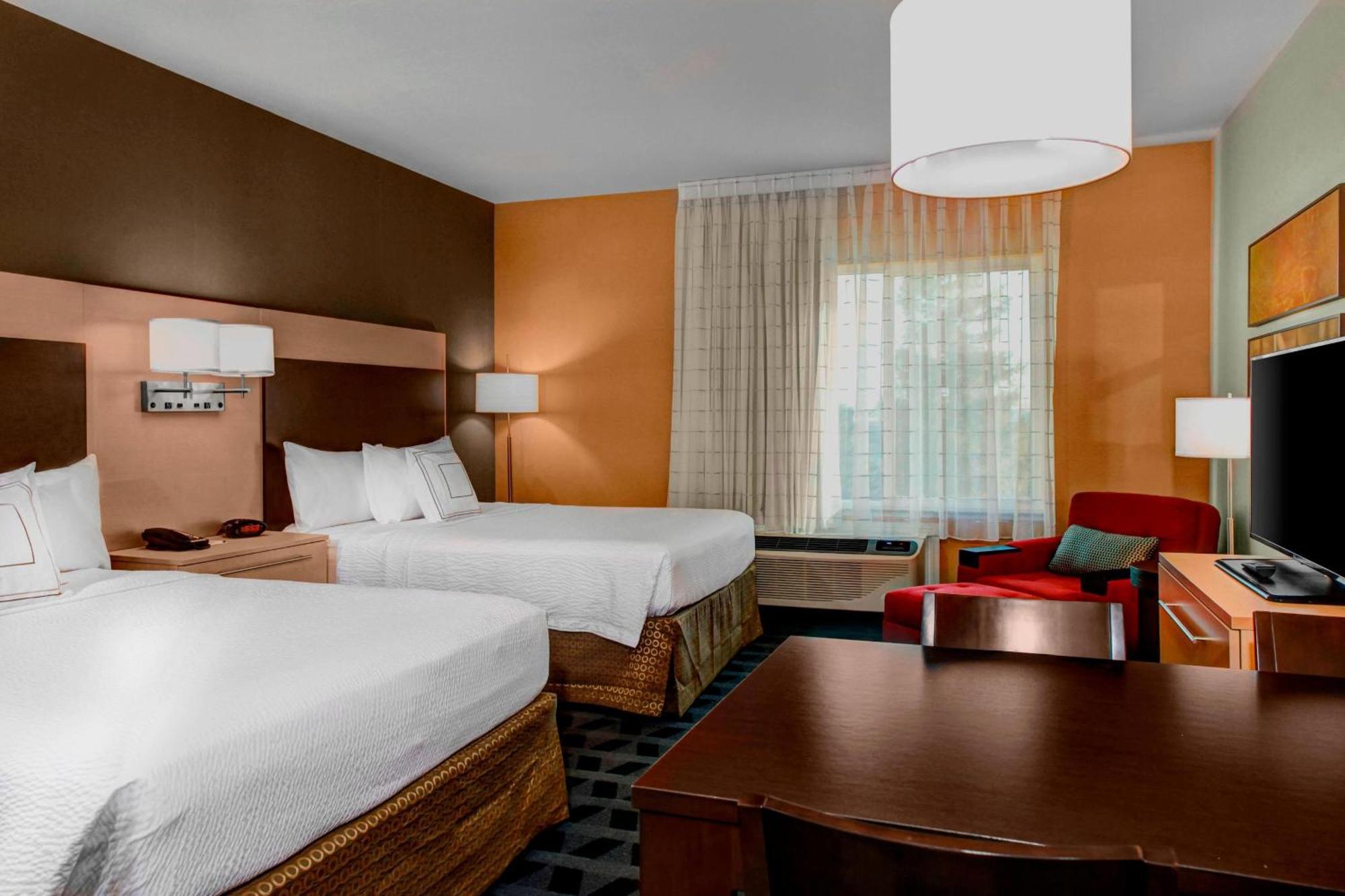 Towneplace Suites By Marriott Bakersfield West Exterior photo