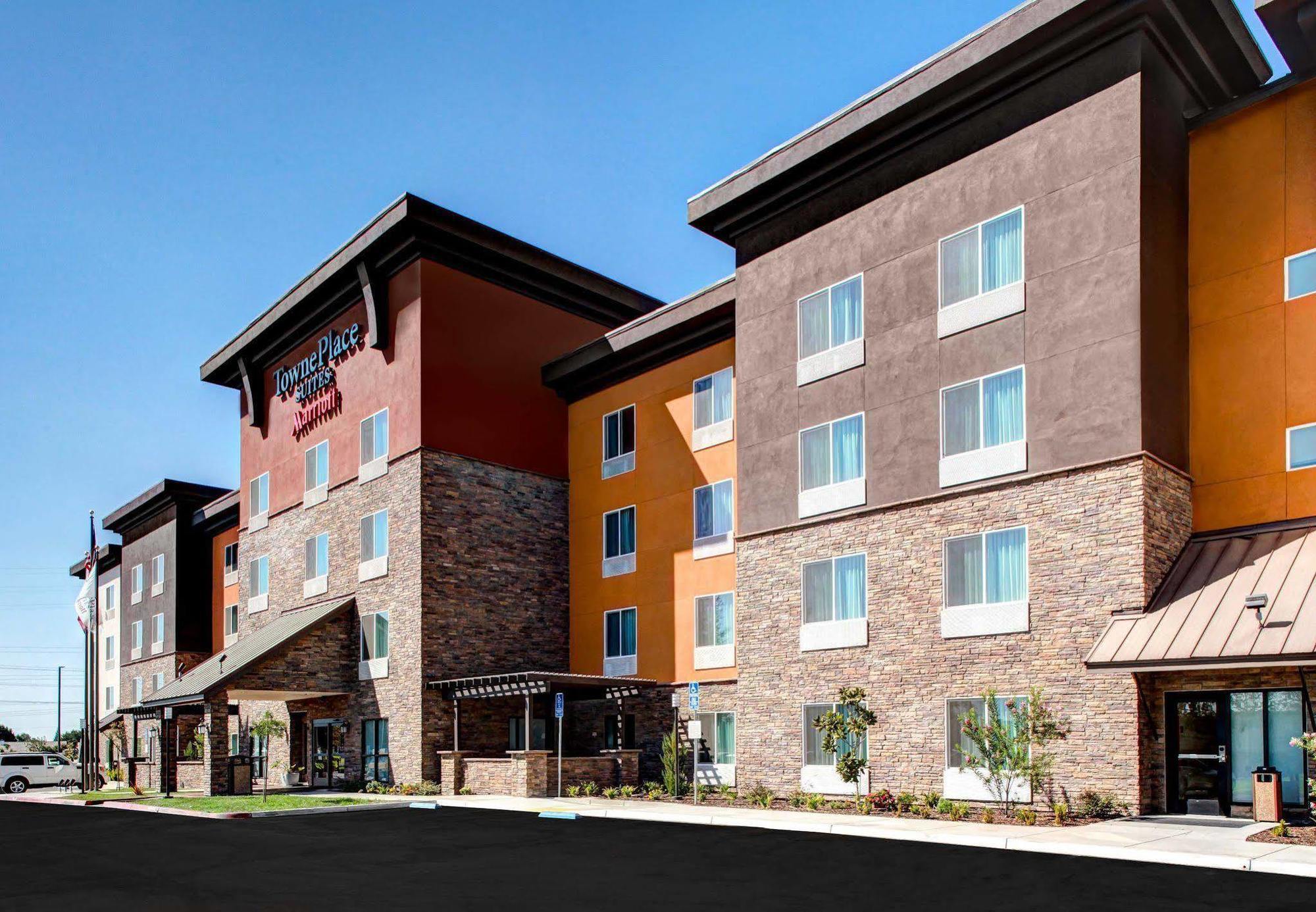 Towneplace Suites By Marriott Bakersfield West Exterior photo